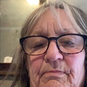 Meet your Posher, Gina